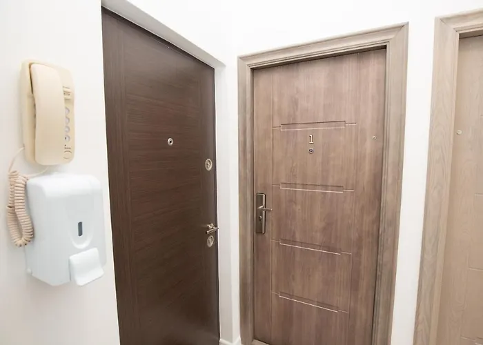 Metropole Old Center * Бухарест